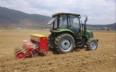 中外精準(zhǔn)變量施肥機(jī)械對(duì)比 國(guó)產(chǎn)農(nóng)機(jī)的追趕之路為何依舊艱辛