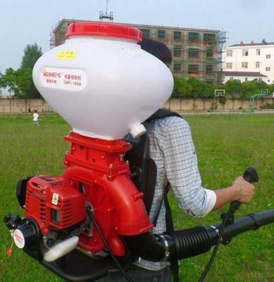 施肥機(jī)械的種類及配套肥料選擇